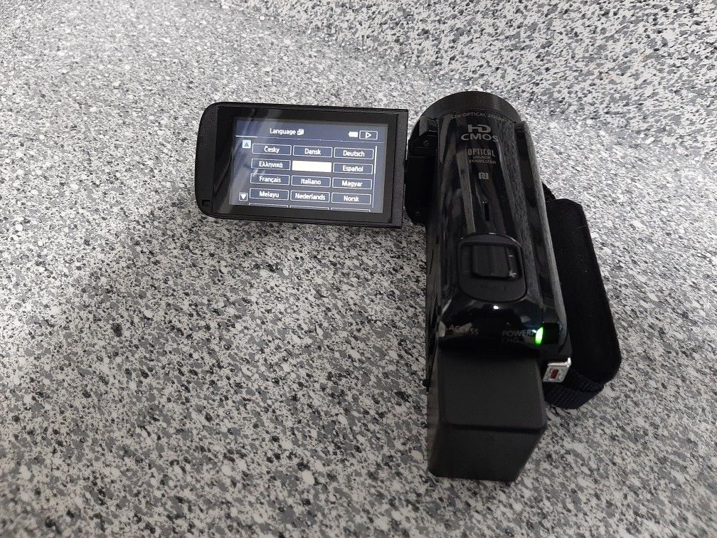 Canon 16gb VIXIA HF R70 Full HD Camcorder
