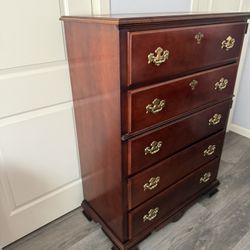 Basset 5- Drawer Cherry Wood Chest / Dresser  