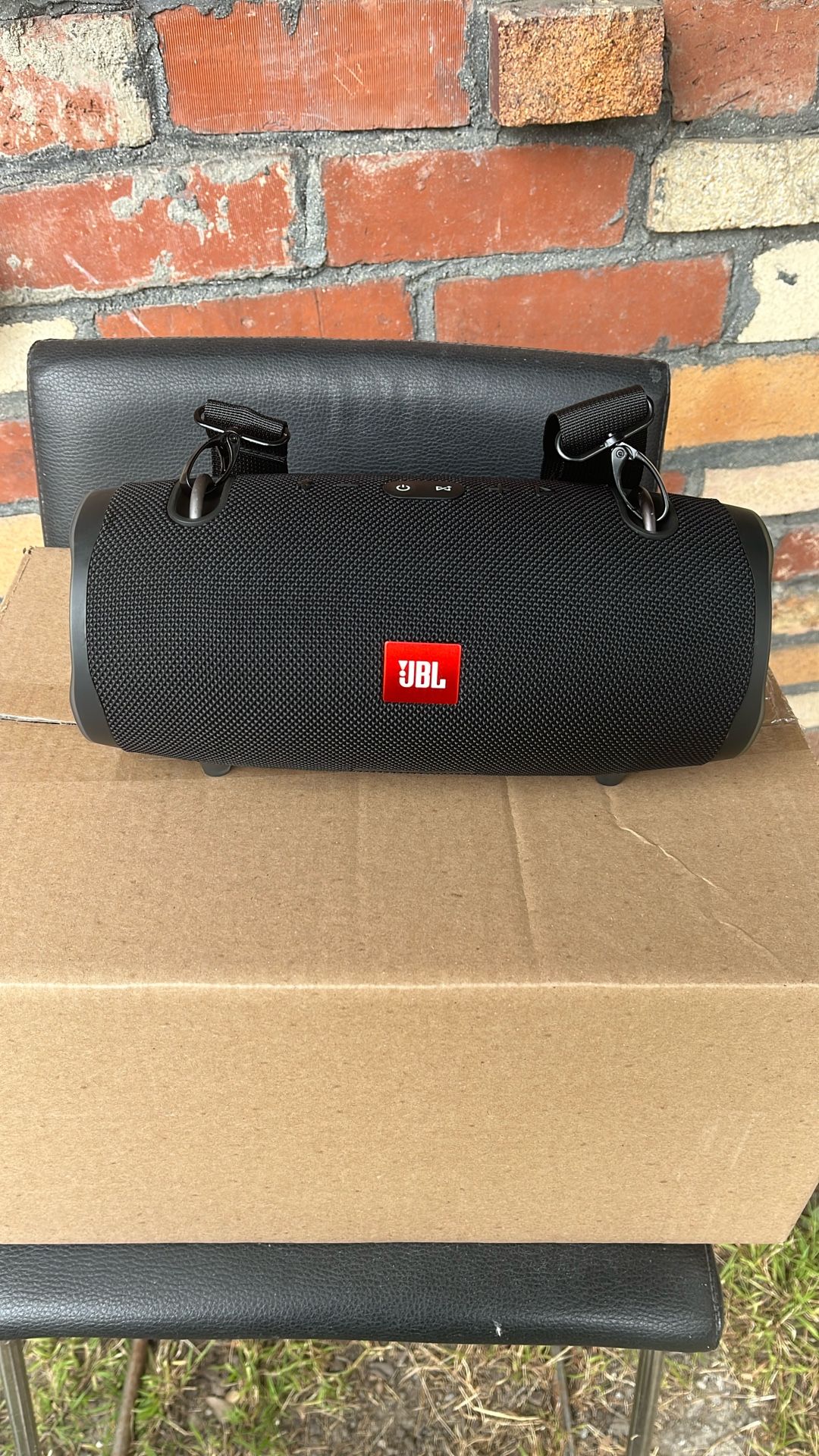 JBL Xtreme 2 Portable Bluetooth Speaker