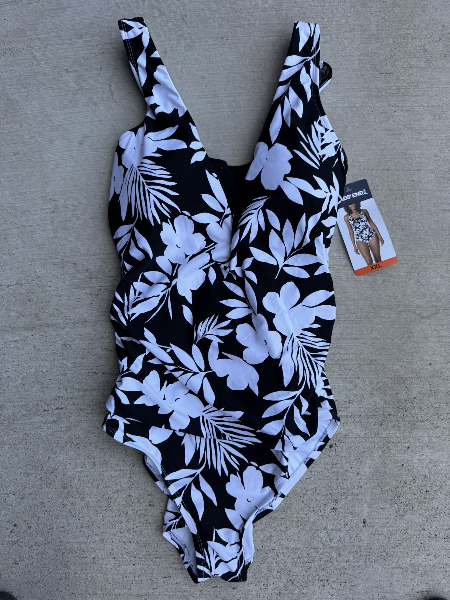 New Lands' End Womens Swimsuit Swim One Piece XXL 2XL Floral Racerback Ruched