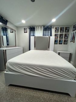Queen size bet set