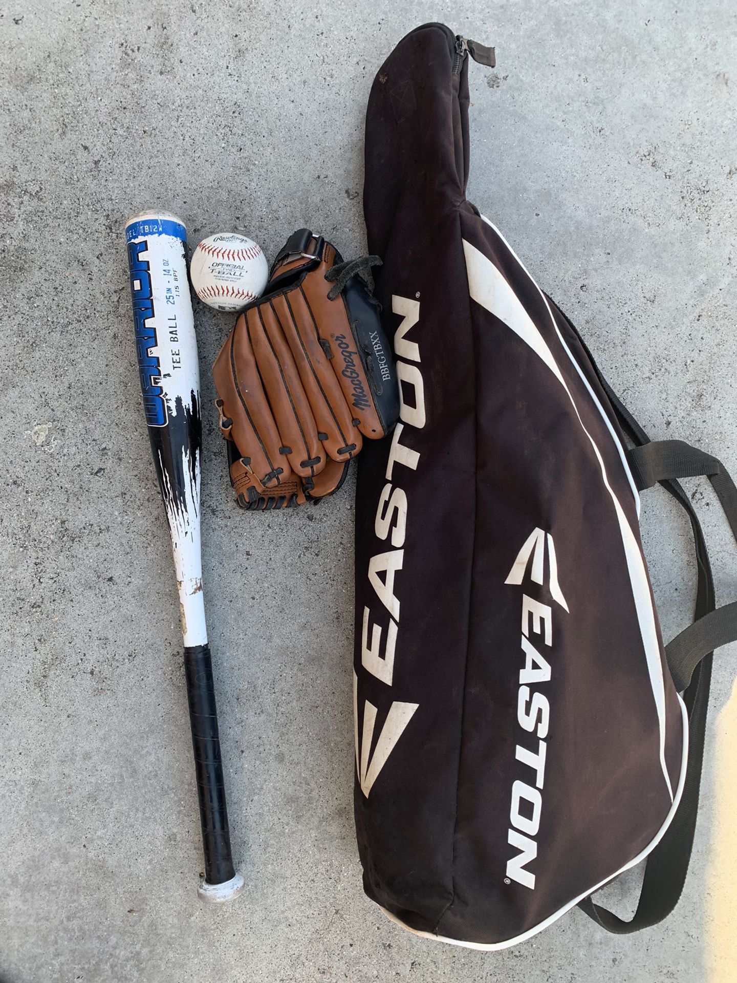 Tee ball Bat with glove, baseball and bag