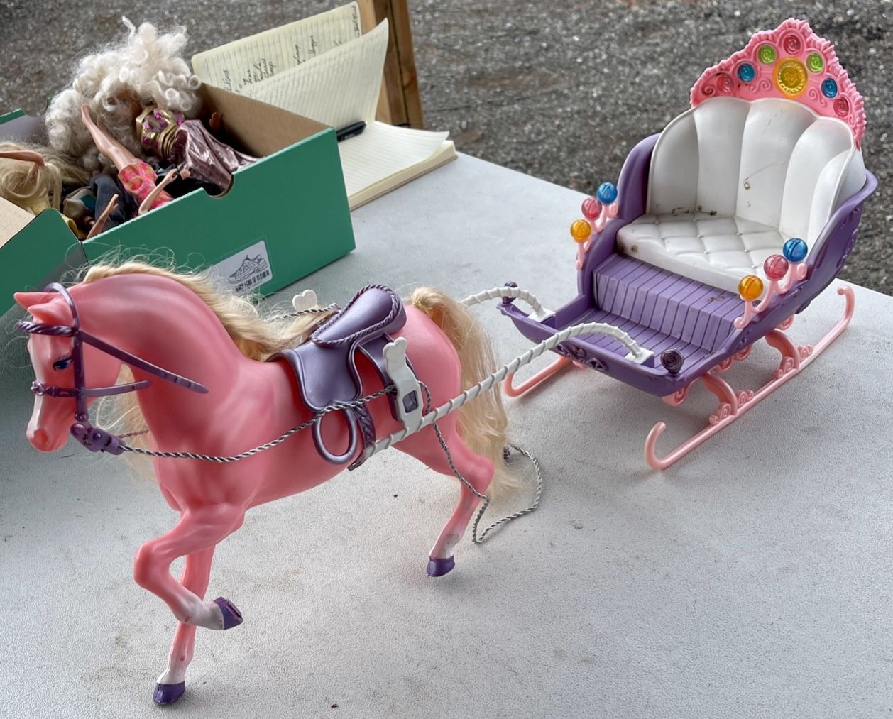 2001 Barbie in the Nutcracker Marzipan and the Candy Sleigh Horse