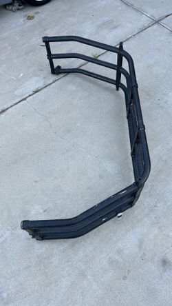 Universal truck bed extender
