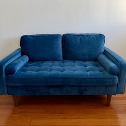 2 person love seat