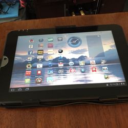 Toshiba Thrive 10” Tablet.. 16g WIFI.. with expansion slot