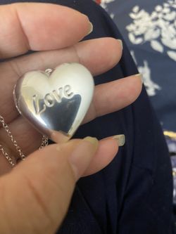 Love 💗 Heart Photo Frame Pendant Necklace 