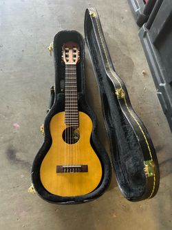 Small guitar