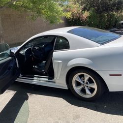 2001 Ford Mustang