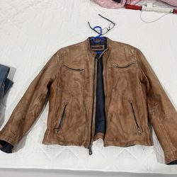 Perfect Condition Andrew Marc Premium Leather Jacket. 