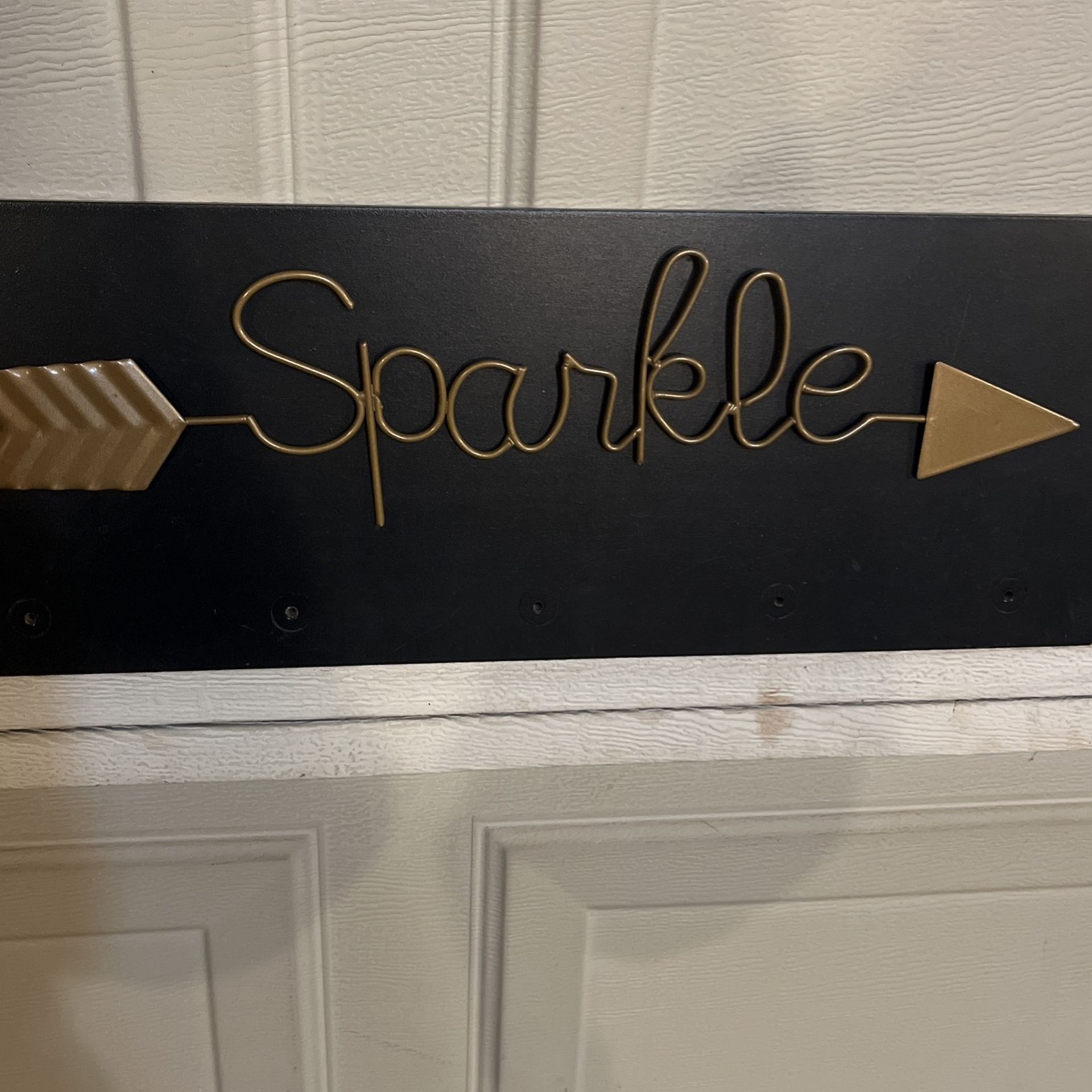 Sparkle Arrow Sign