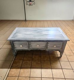 Rustic style wood coffee table with 3 drawers