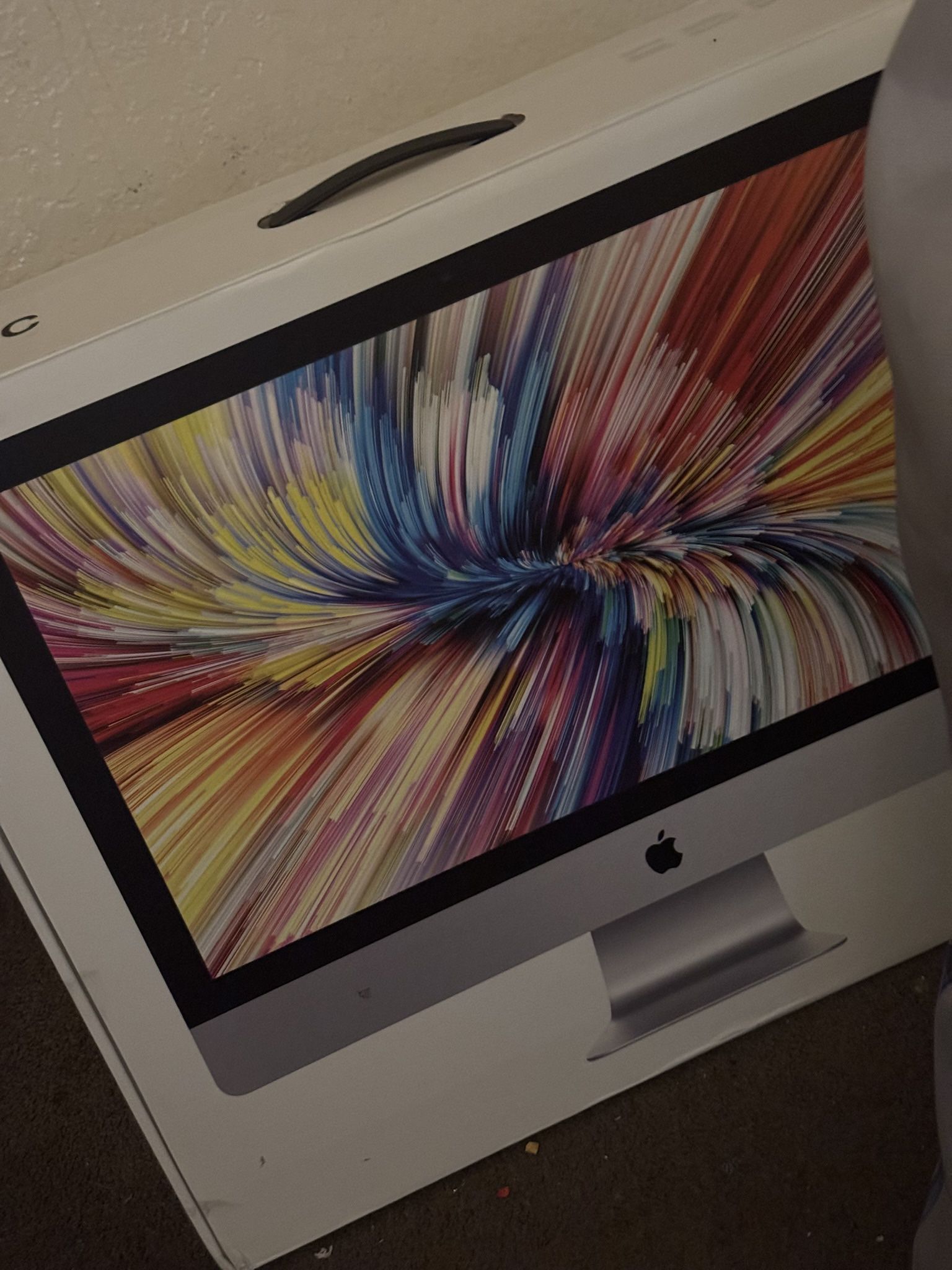 2020 Apple iMac w/ Retina 5k Display