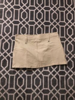 Skirt cream color