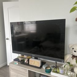 SONY Bravia 40in TV (not a smartTV) + Amazon FireStick