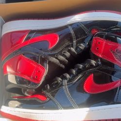 Jordan 1 Retro High OG ( Send Offer)