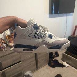 millitary 4s