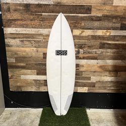 5’7 Panda Groveler Surfboard 