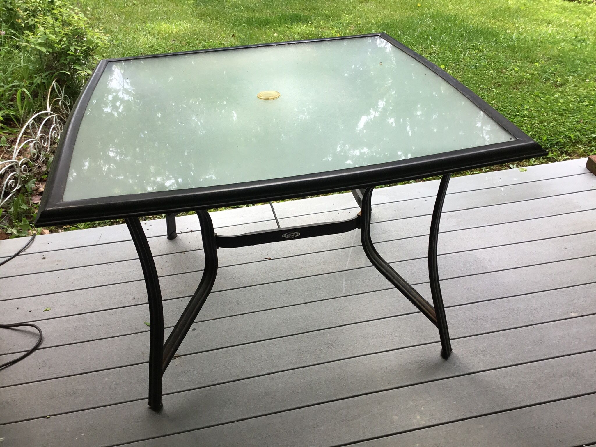 Square Umbrella Table With (4)