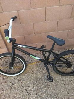 Mongoose index 5.0 20 inch bike for Sale in Phoenix AZ OfferUp