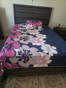Dark Gray Wood Panel Bed Frame set with dressers