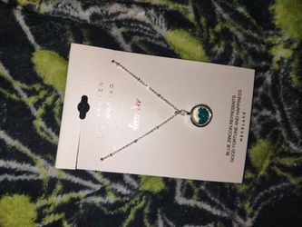 Lauren Conrad December Necklace 