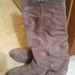 Suede boots sz 8.5