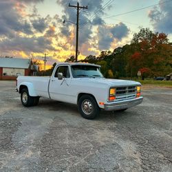 1989 D350 12v Cummins