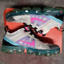 Nike Air VaporMax 2019 Sneakers Multicolor 7½Wo (6Y)