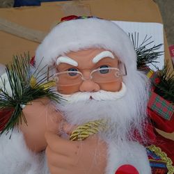 Santa Plays,8, Song's 