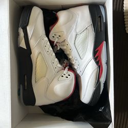 Jordan 5 fire red silver tongue