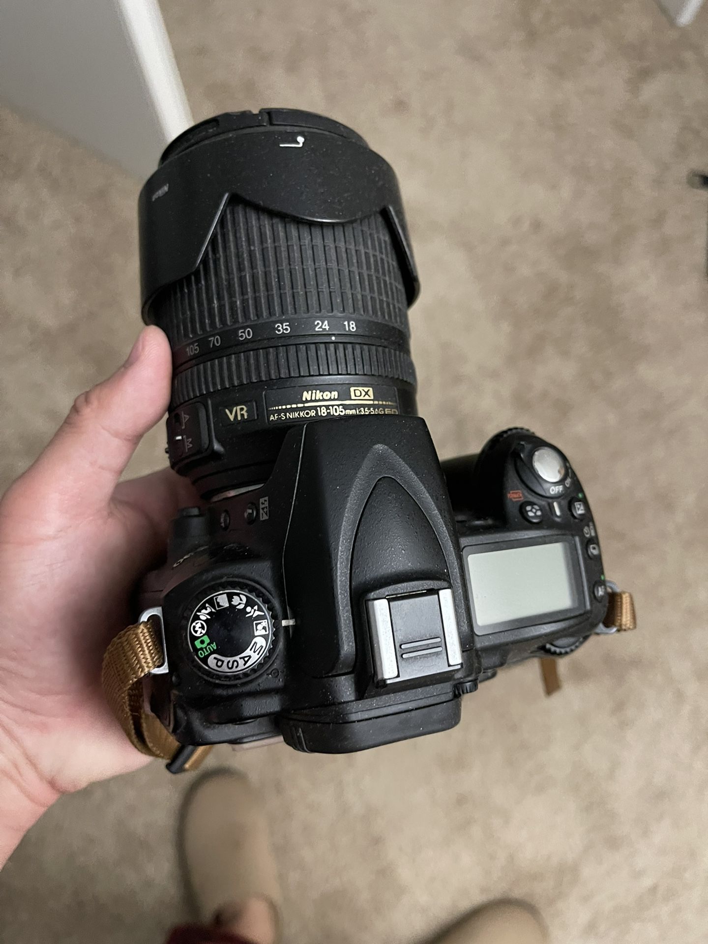 Nikon D90 + AF-S NIKKOR 105mm f/3.5-5.6G Lens