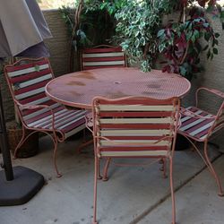Wrought Iron Patio Dining Set With Large Round Table And 4 Chairs 