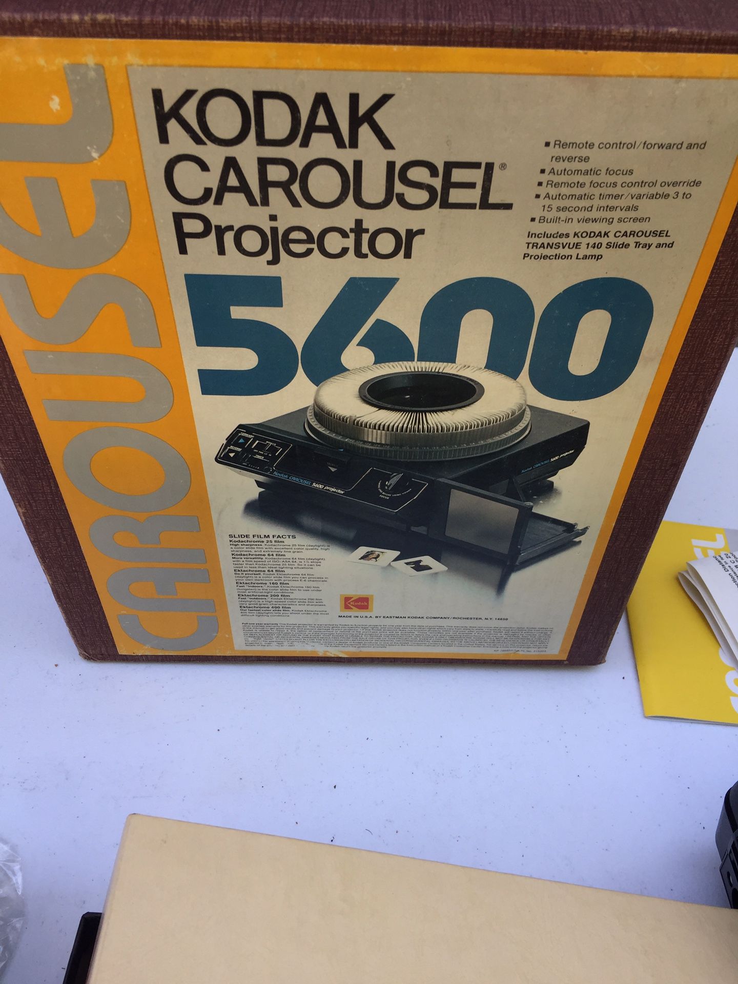 Kodak Carousel Projector 5600