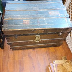 Old Trunk