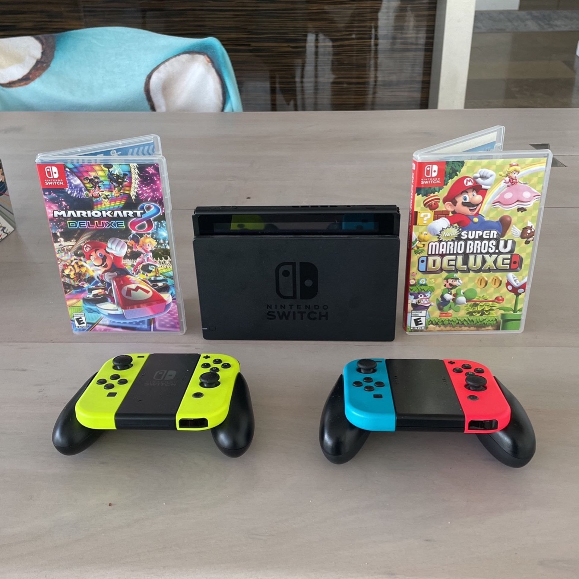 Nintendo Switch (looks new!)