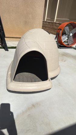 Small dog house