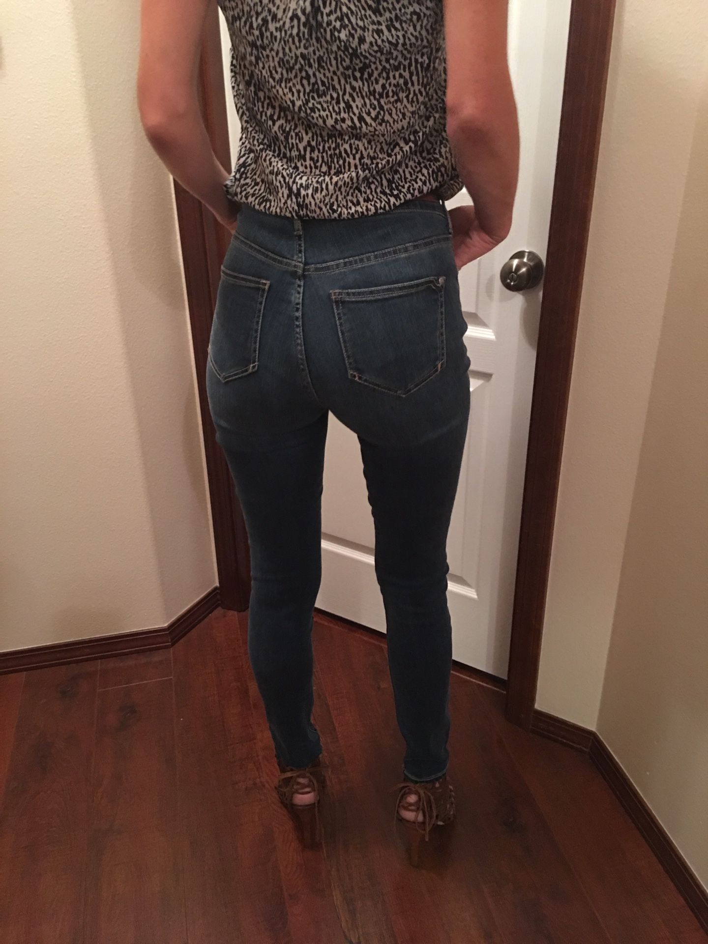 Pilcro superscript skinny jeans size 26 women’s from Anthropology