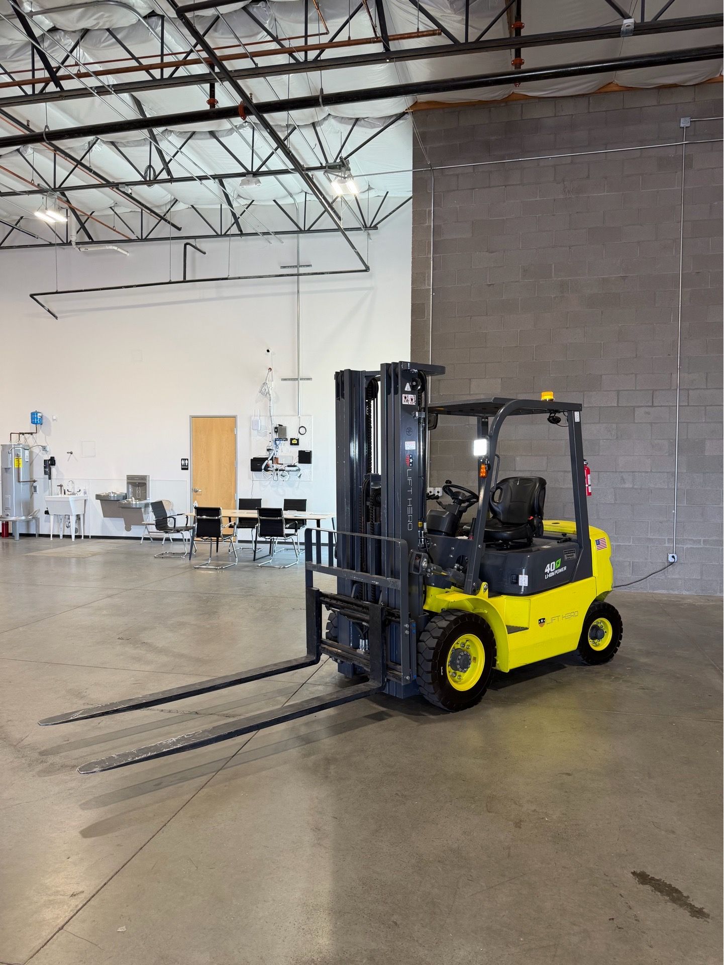 2023 Lift Hero CPD20
