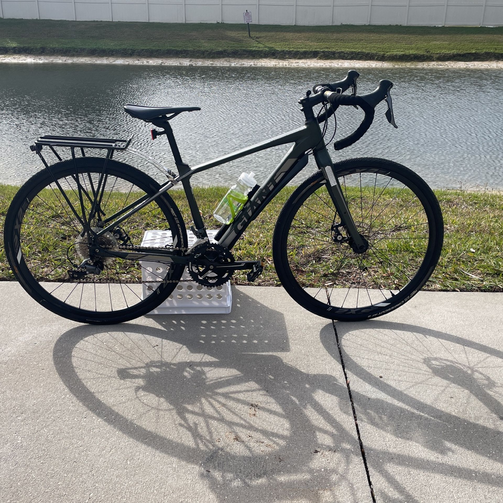 Giant Toughroad Gravel Bike 