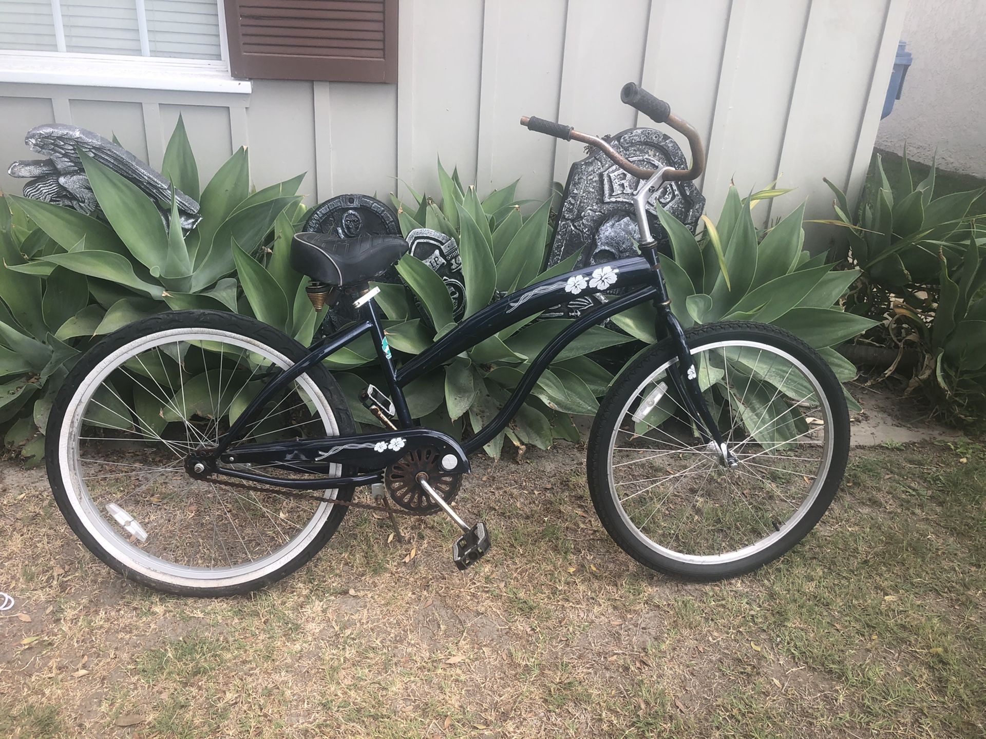 26” Greenline women’s beach cruiser bicycle