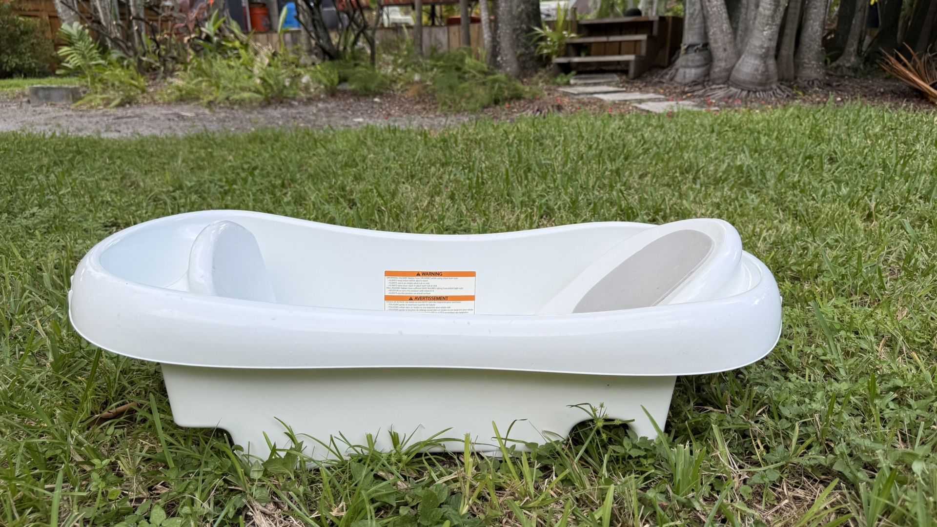 π The First Years Infant Bathtub β Like New!