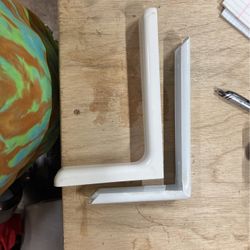 7 Shelf Brackets