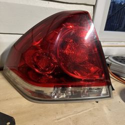 2013 Chevy Impala Rear Light Assembly (Right) 