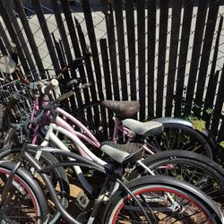 3 bisicletas 2 hufy 1 shwin 