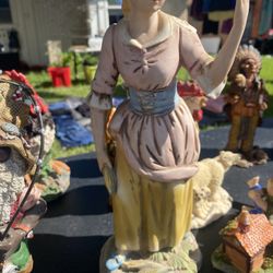 Ceramic figurines