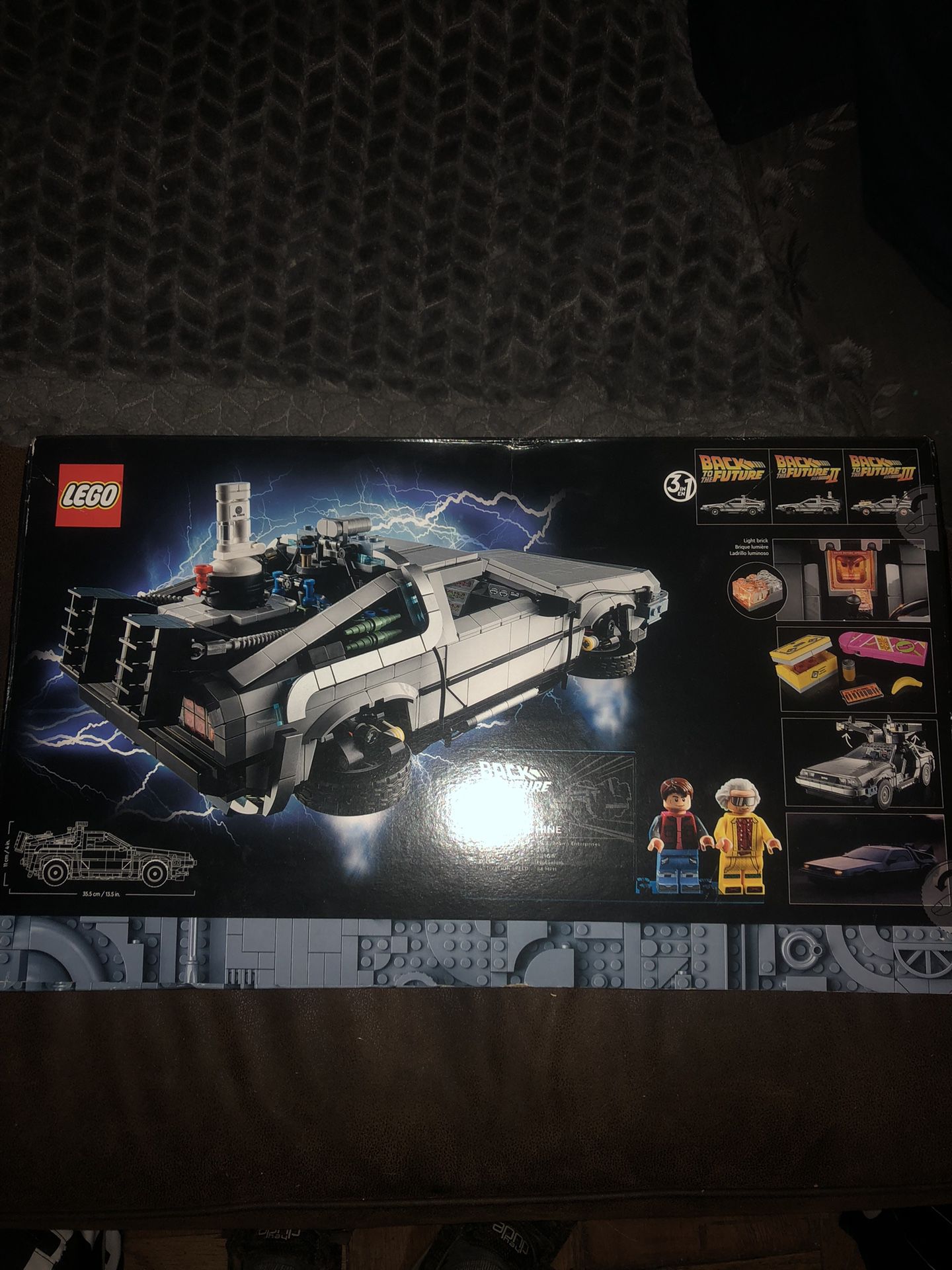 BACK TO THE FUTURE LEGO SET ( # 10300 )