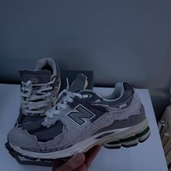 New Balance 2002 Cloud Greys Size 11