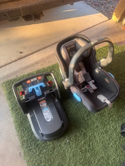 Baby car seat 3 in 1 (Price Negotiable)