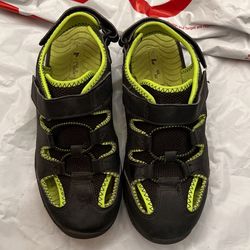 Boy Water Shoe Size 3